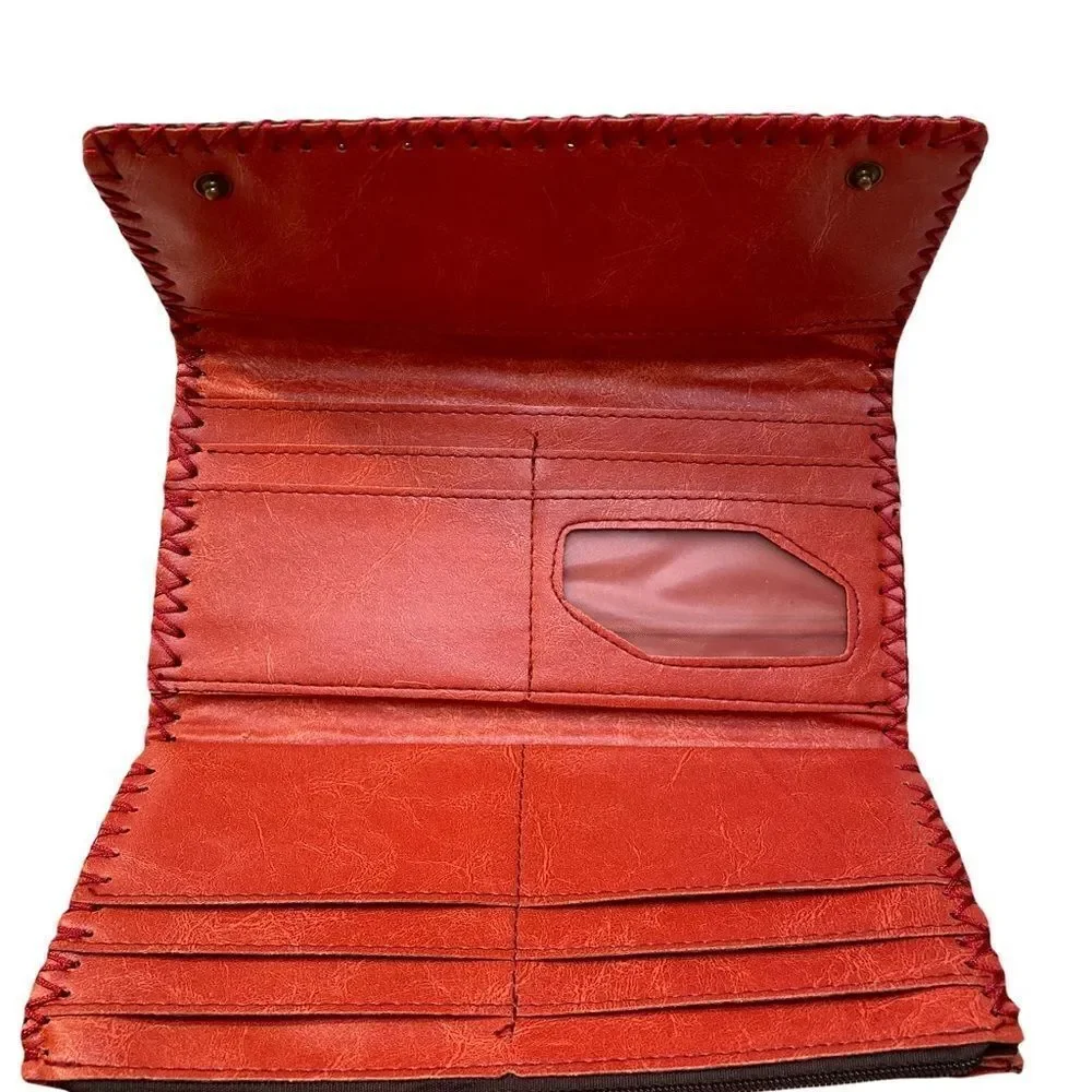 Gold Coast contains zippered
